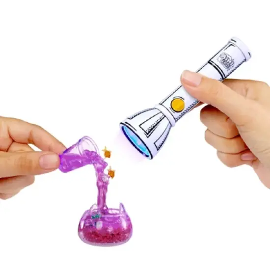 MGA's Miniverse - Mini UV Flashlight image {2}