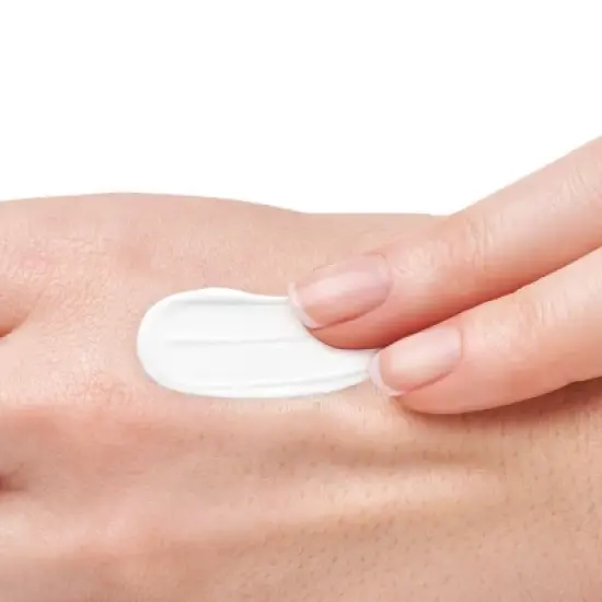 Vichy Aqualia Thermal UV Defense Daily Face Moisturizer with Sunscreen - SPF 30 - 1.69 fl oz image {4}