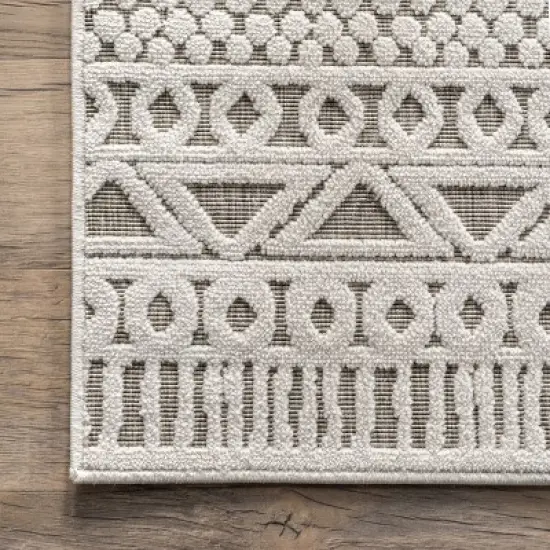 nuLOOM Tina Textured Geometric Banded Indoor/Outdoor Patio Area Rug image {4}