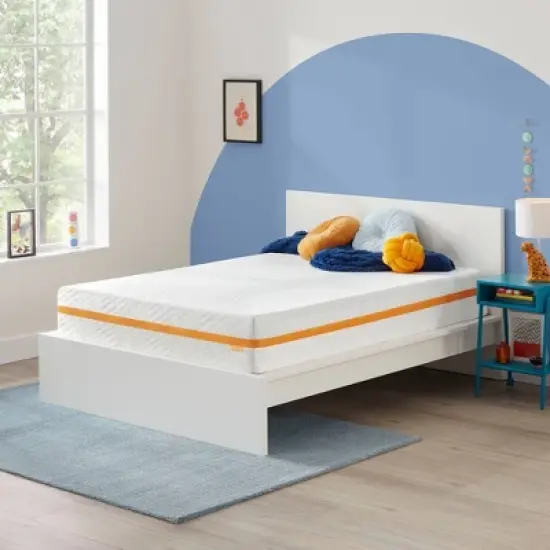 Simmons Plush 12" Memory Foam Mattress image {2}