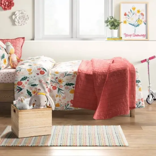 27"x45" Striped Ribbed Accent Kids' Rug - Pillowfort&trade; image {1}