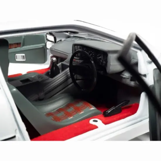 Lotus Esprit S1 Submarine Car White James Bond 007 "The Spy Who Loved Me" (1977) Movie 1/18 Diecast Model Car by Auto World image {4}