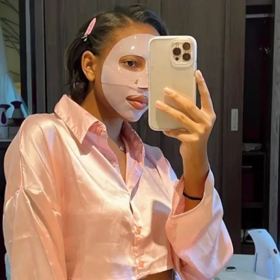 LOOPS Double Take Glow Mask - 1.058oz image {6}