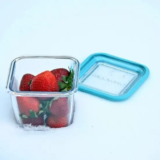 Bormioli Rocco Frigoverre Future 26.25 oz. Square Food Storage Container, Made From Durable Glass, Dishwasher Safe, Made In Italy,Clear/Teal Lid image {3}