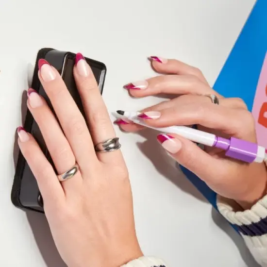 KISS Products Voguish Fantasy Fake Nails - Passionable - 31ct image {3}