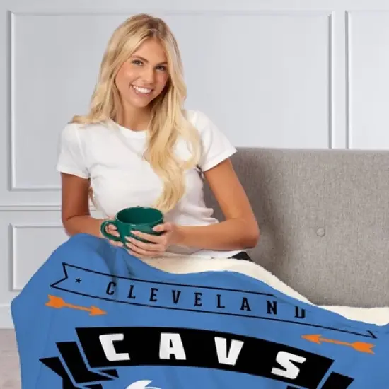 NBA Cleveland Cavaliers Hardwood Classics Silk Touch Faux Shearling Throw Blanket image {1}