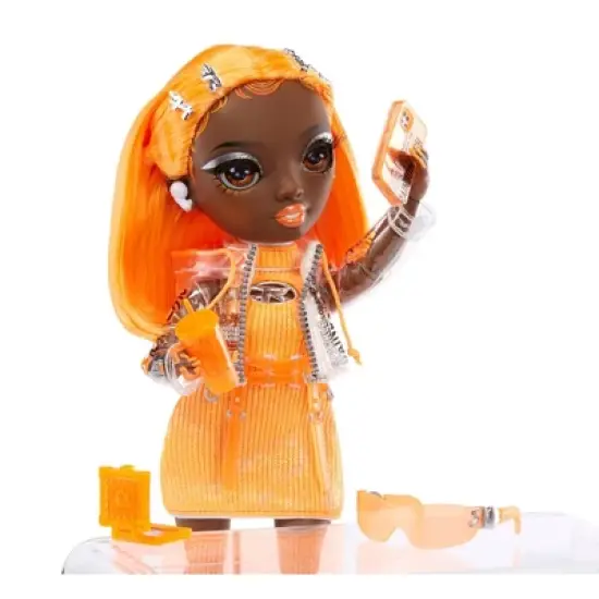 Rainbow High Michelle - Orange Fashion Doll image {3}