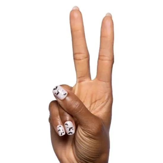 Olive & June Press-On Fake Nails - XS Squoval - A little Batty - 42ct image {3}