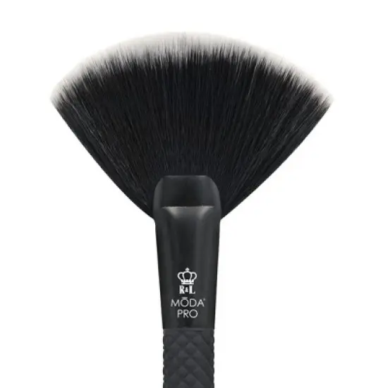 MODA Brush Pro Finish Makeup Brush image {1}