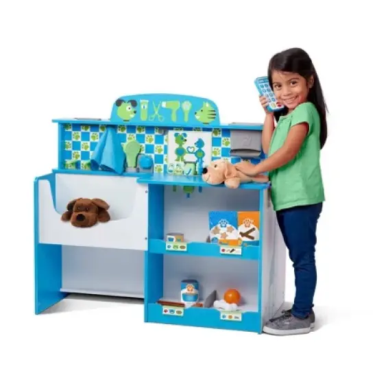 Melissa & Doug Animal Care Veterinarian and Groomer Wooden Activity Center image {2}