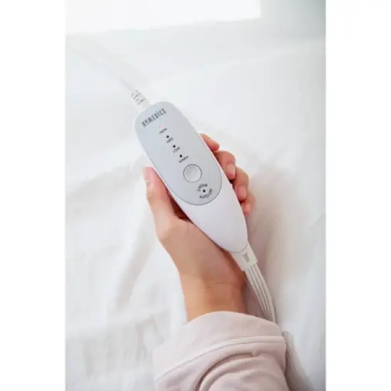 HoMedics Micro Plush Heating Pad - 24" x 24" image {5}