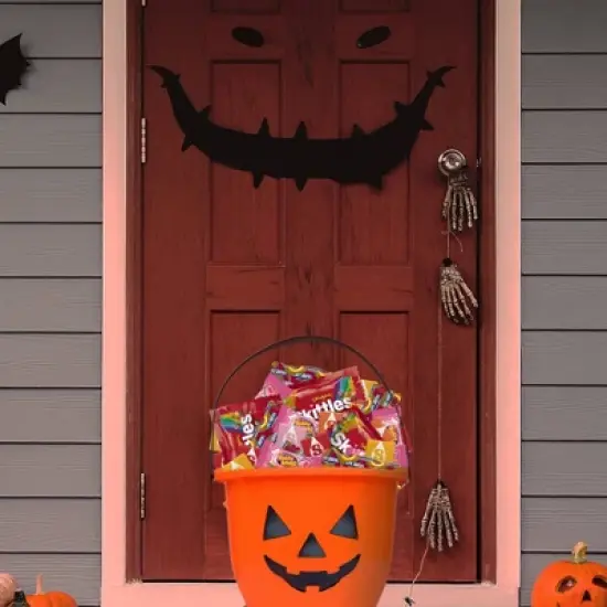 Mars Starburst Skittles & Life Savers Halloween Candy Variety Pack - 95.4oz/300ct image {3}