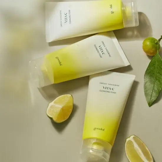 Goodal Green Tangerine Vitamin C Cleansing Foam for Sensitive Skin - 5.07 fl oz image {1}