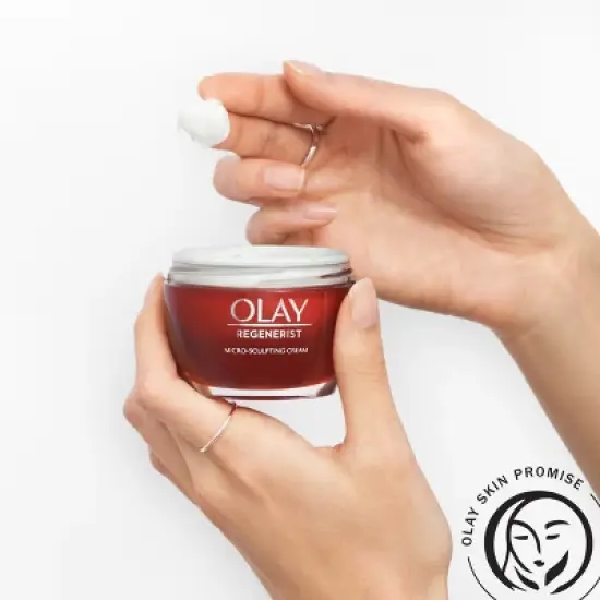 Olay Regenerist Micro-Sculpting Cream Face Moisturizer with Niacinamide - 1.7oz image {4}