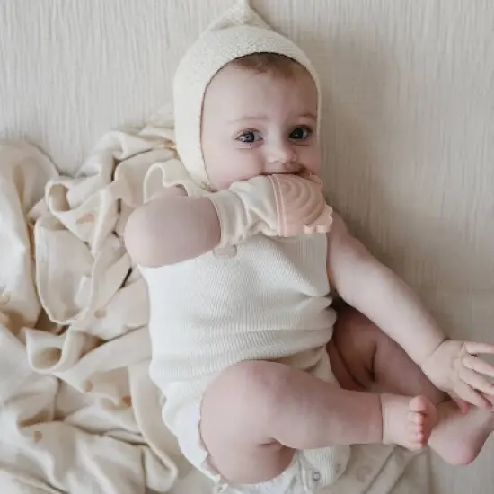 Mushie Teething Mitten - Rainbow image {2}