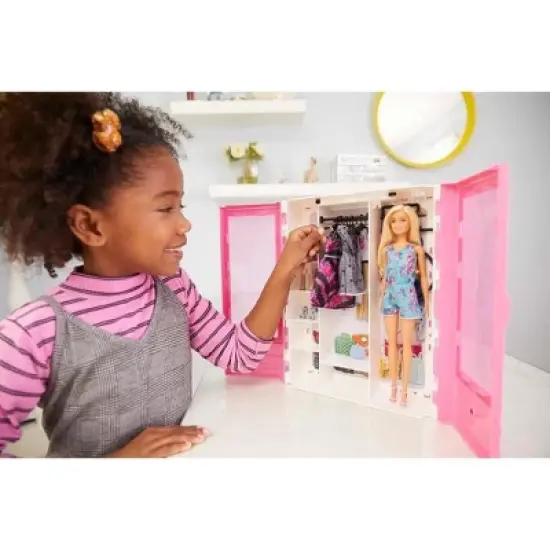 Barbie Fashionistas Ultimate Closet with Doll image {3}