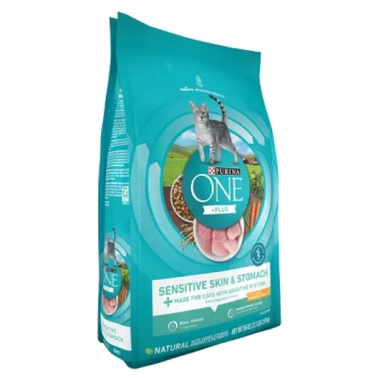 Purina ONE Sensitive Skin & Stomach Adult Premium Turkey Flavor Dry Cat Food image {3}