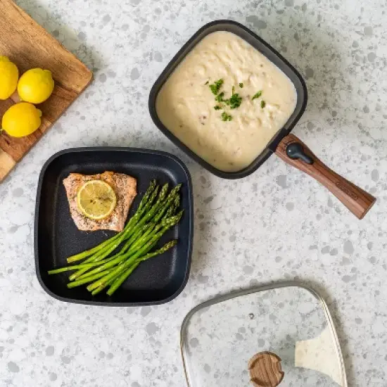 IRIS USA Non Stick Cast Aluminum Frying Pan Skillet with Soft Touch Handle image {3}