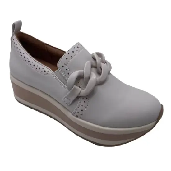 Mad Love Women's Maryanne Platform Loafers image {4}