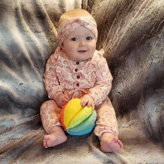 HABA Rainbow Fabric Ball - Machine Washable with 8 Different Sensory Effects image {9}