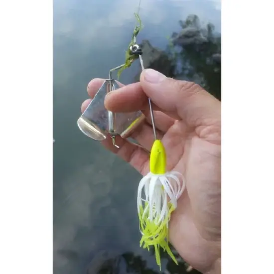 Booyah Baits Pond Magic 1/8 oz. Buzzbait image {1}
