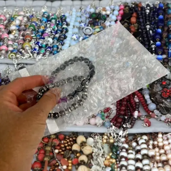 UOFFICE 50 Bubble Out Bags 4" x 7.5" Self Seal Pouches image {11}