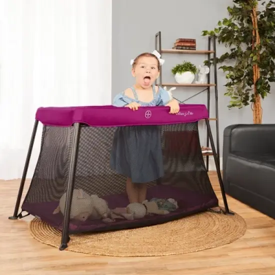 Dream On Me Travel Light Play Yard image {8}