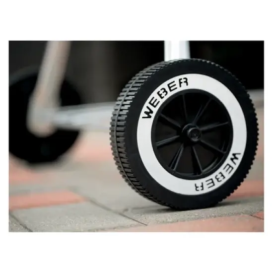 Weber 18" Original Kettle Charcoal Grill 441001 Black image {9}