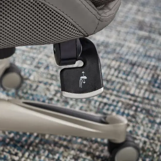 Works Executive Office Chair with Back In Motion Technology - Serta image {8}