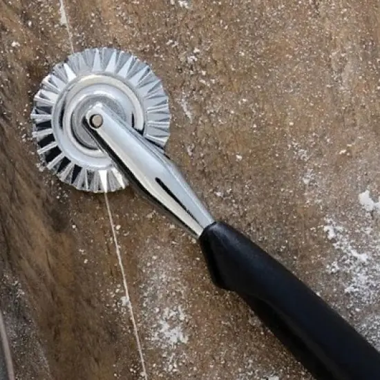 Better Houseware Ravioli and Pastry Wheel in Black image {4}