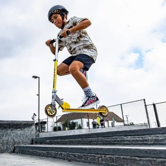 Sport Runner Platinum Kids' 2 Wheel Kick Scooter image {2}