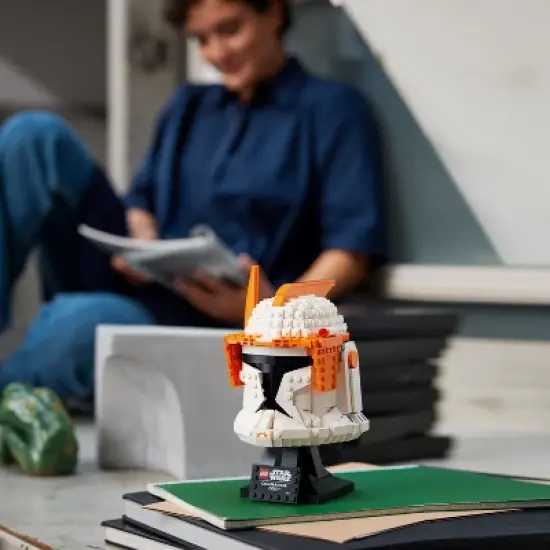 LEGO Star Wars Clone Commander Cody Helmet Model Set 75350 image {5}