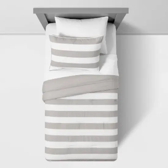 Rugby Striped Kids' Comforter Set - Pillowfort&trade; image {2}