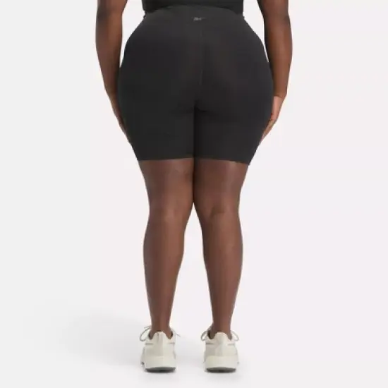 Workout Ready Basic Bike Shorts (Plus Size) image {2}