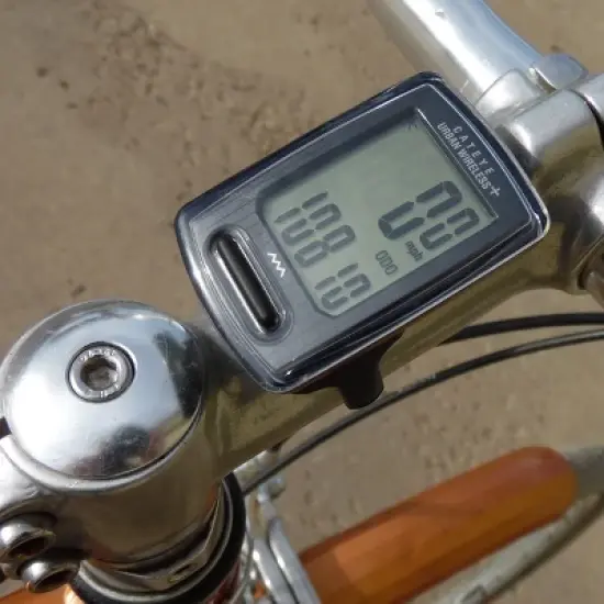 CatEye Urban Wireless Plus Cycling Computer - CC-VT245W image {1}