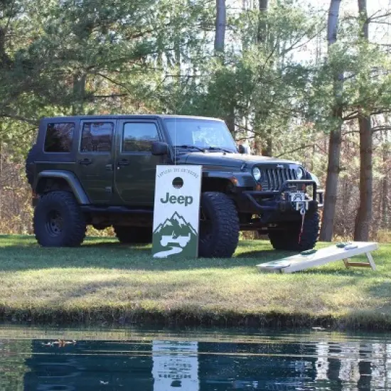 Jeep Mountain Cornhole Toss Game with 8 Bean Bags image {6}