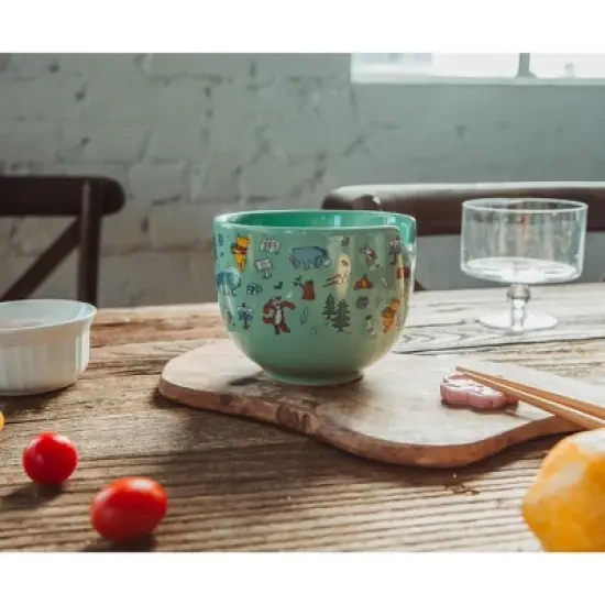 Silver Buffalo Disney Winnie the Pooh Allover Icons 20-Ounce Ramen Bowl and Chopstick Set image {4}