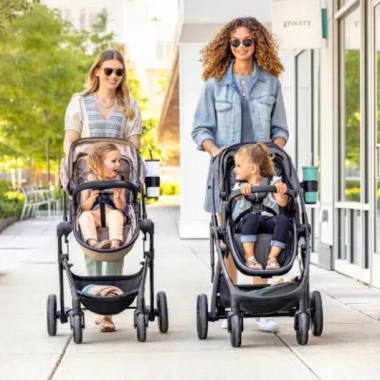 Evenflo Pivot Suite Travel System with LiteMax image {23}