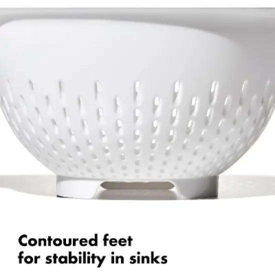 Good Grips 3 QT Plastic Colander image {4}