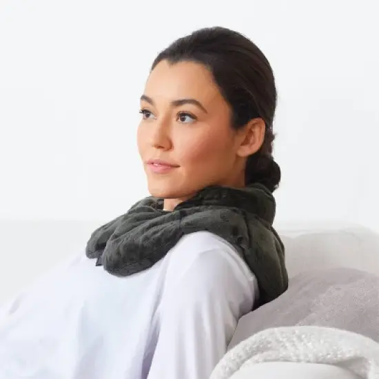 Heated Neck and Shoulder Wrap image {5}