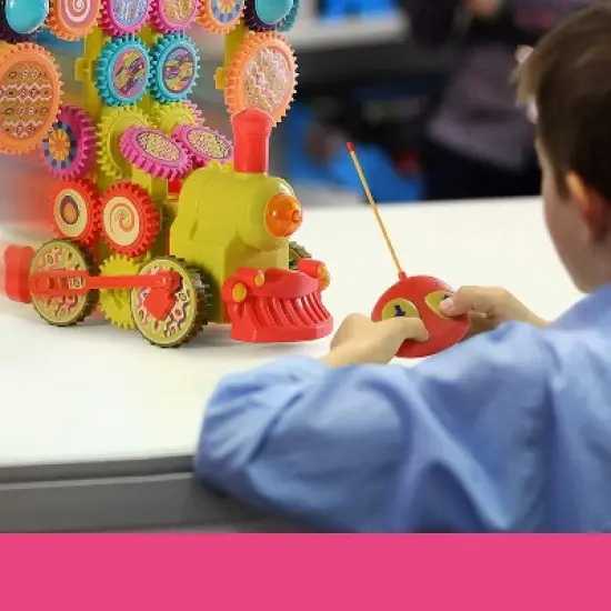 Top Race 98-Piece Remote Control Moving Gear Train w/ Lights & Sound image {2}