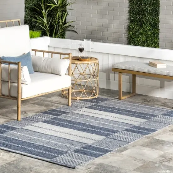 nuLOOM Rayla Striped Blocks Indoor/Outdoor Patio Area Rug image {1}