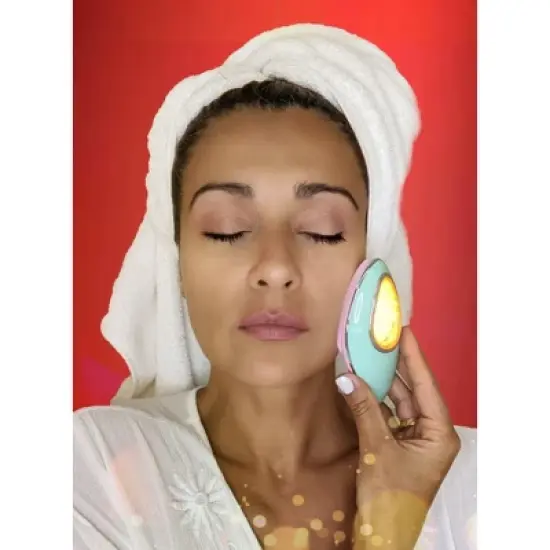 LINSAY Facial Cleansing Brush with LED Skin Therapy Included Super SPA Bundle with Potent anti-aging Serum, USB Cable, Headband and Cosmetic Bag image {3}