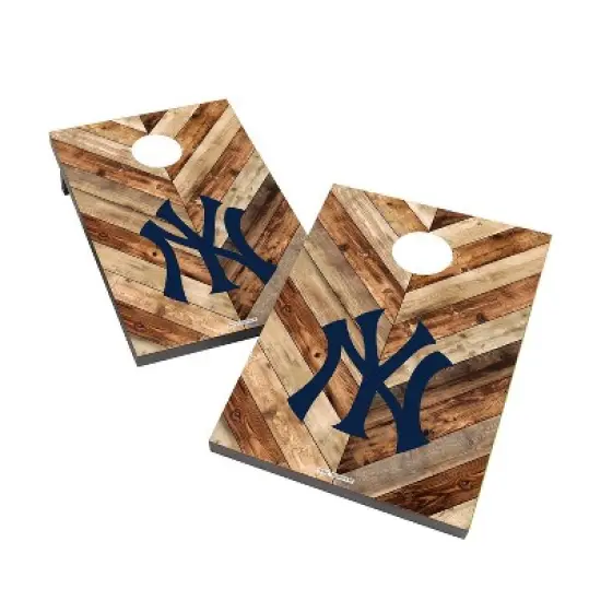 MLB New York Yankees 2'x3' Cornhole Bag Toss Game Set image {1}