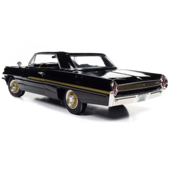 1962 Pontiac Grand Prix "Fireball Roberts Edition" Starlight Black with Gold Stripes 1/18 Diecast Model Car by Auto World image {5}