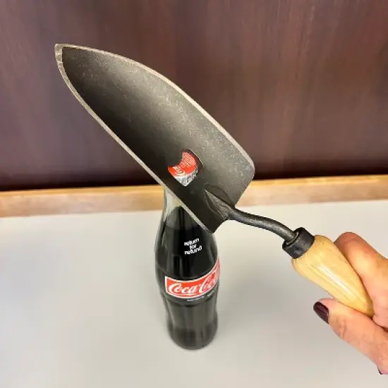 Bottle Opener Trowel &ndash; 2-in-1 Gardening Tool with Integrated Bottle Opener for Convenient Outdoor Use image {2}