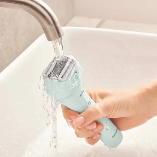 Panasonic Women's 3 Blade Shaver - ES-WL60 image {2}