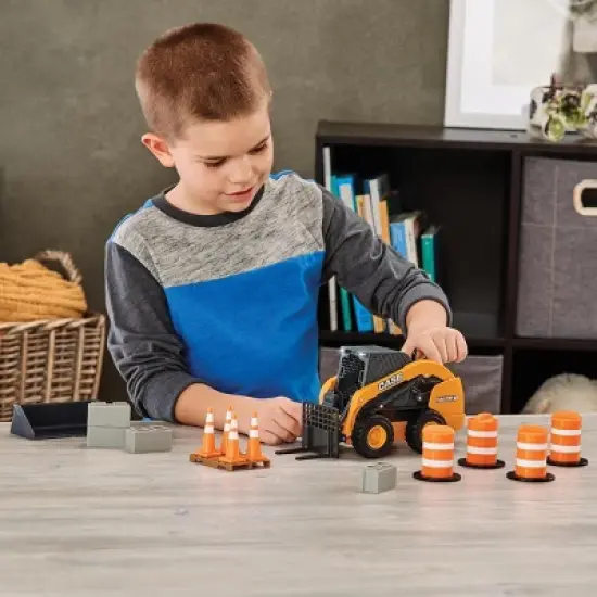 ERTL 1/16 Big Farm Case SV280 Skid Steer Set with Accessories 47350 image {5}