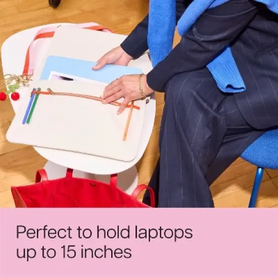 Noted by Post-it Hybrid Laptop Messenger Bag with Two Removable Straps image {2}