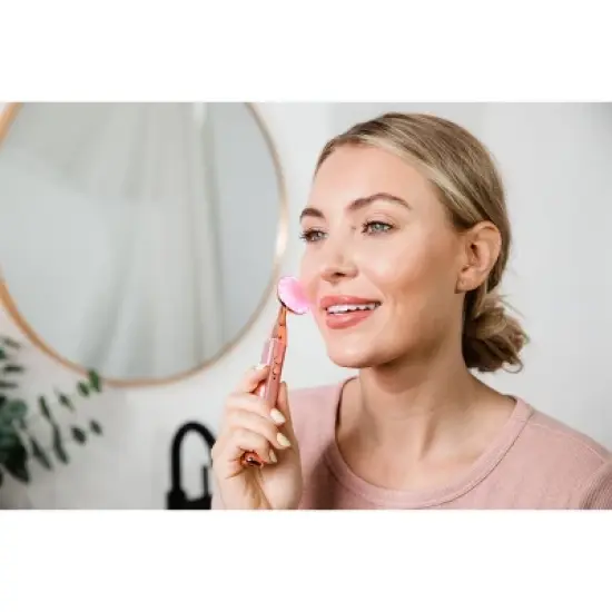 Vanity Planet LED Rose Quartz Wand Face Roller ​- 1ct image {9}